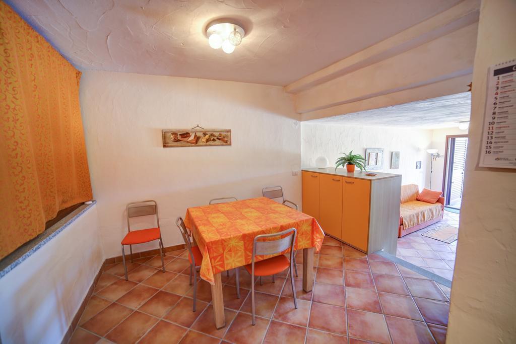 Delia Apartments San Teodoro  Eksteriør bilde