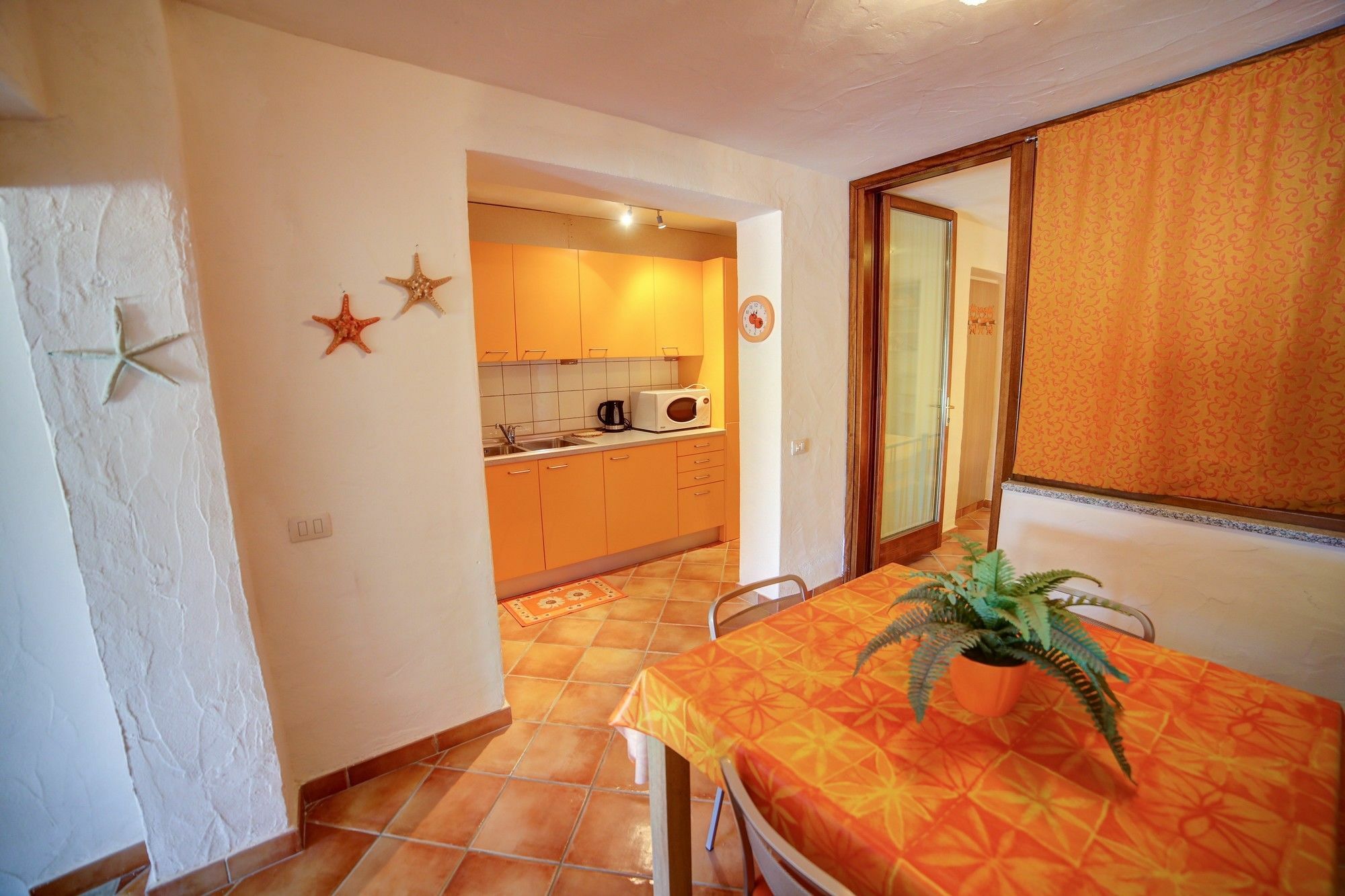 Delia Apartments San Teodoro  Eksteriør bilde
